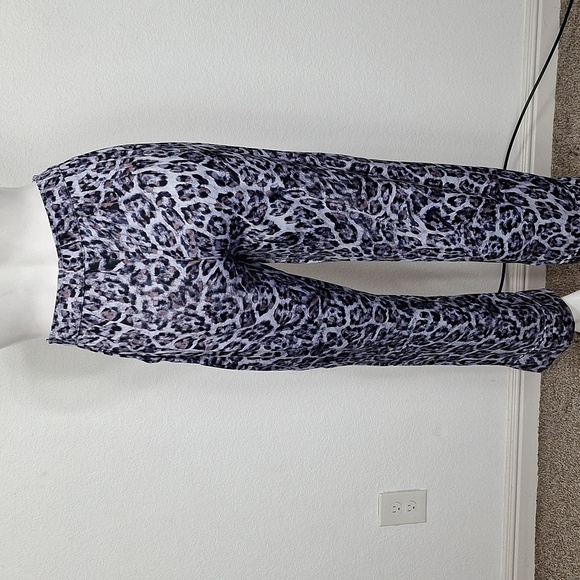 Van Winkle & Co Purple Black Animal Print Mobwife Top & Pants Pajama Set Size M - Picture 12 of 15